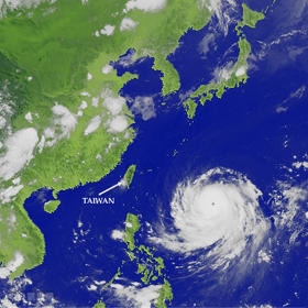 Если потепление в Арктике будет идти теми же темпами, тропические тайфуны могут достигнуть дальневосточного побережья России (фото с сайта aibek.nomadlife.org)