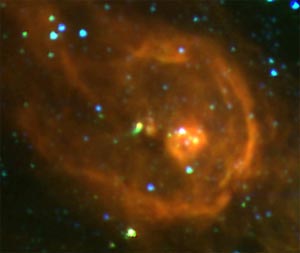 Зона HII второго поколения (поперечник около 2 парсек) в составе туманности RCW 79 по результатам наблюдения телескопа «Спитцер» и обзора 2MASS (изображение с сайта www.oamp.fr)