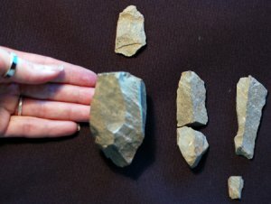 Каменные лезвия возрастом 500 000 лет Каменные лезвия возрастом 500 000 лет